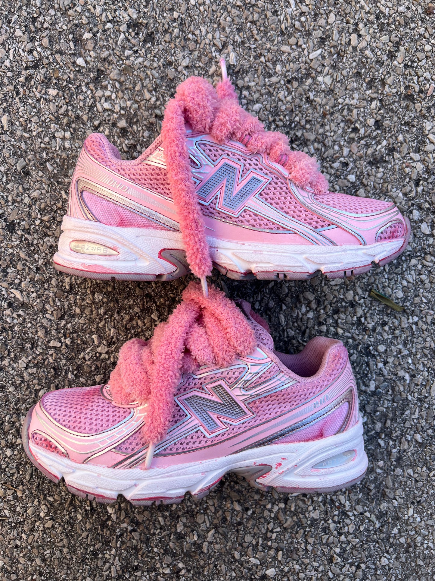 NEW BALANCE 740 - PINK