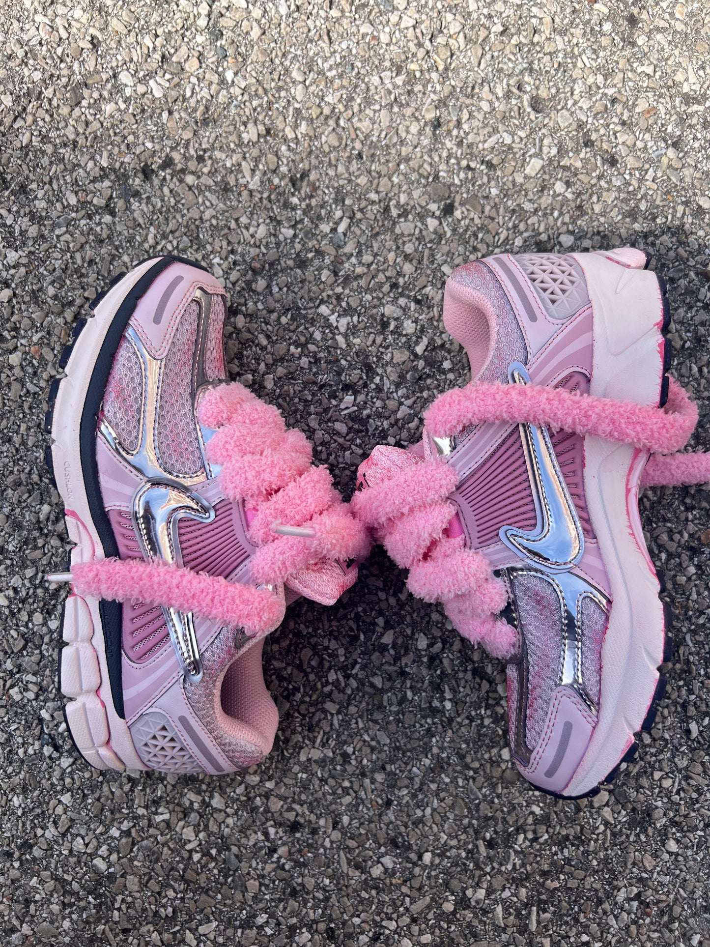 NIKE VOMERO 5 - PINK