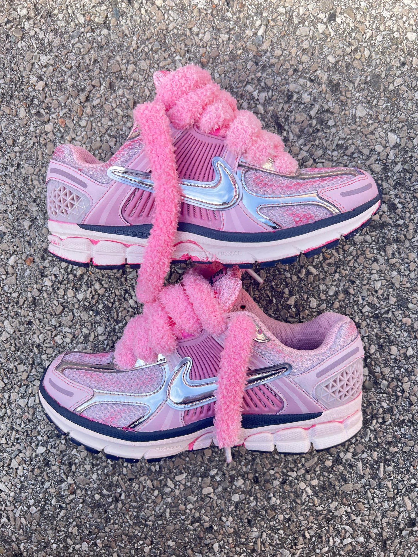 NIKE VOMERO 5 - PINK